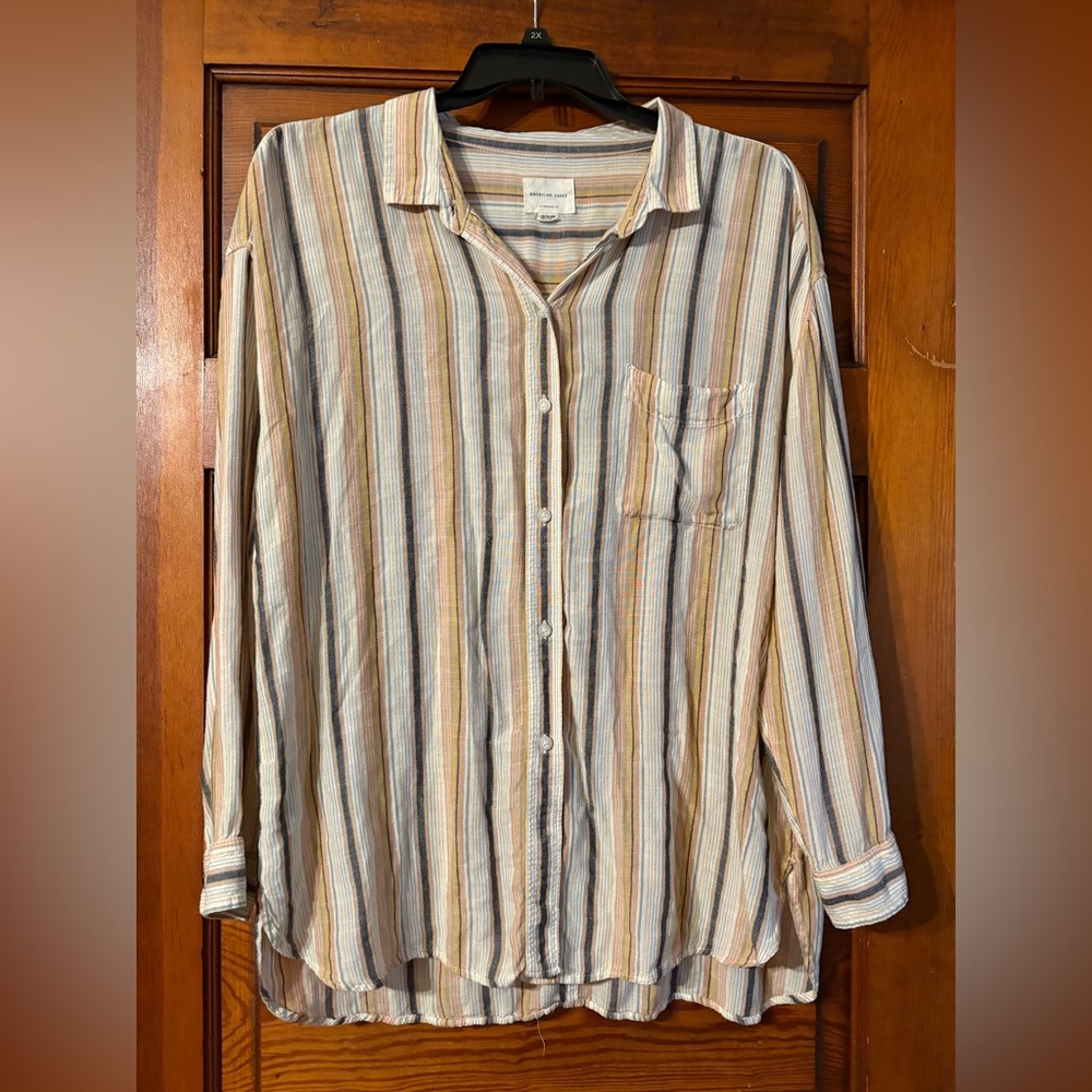 NWOT American Eagle Button Down